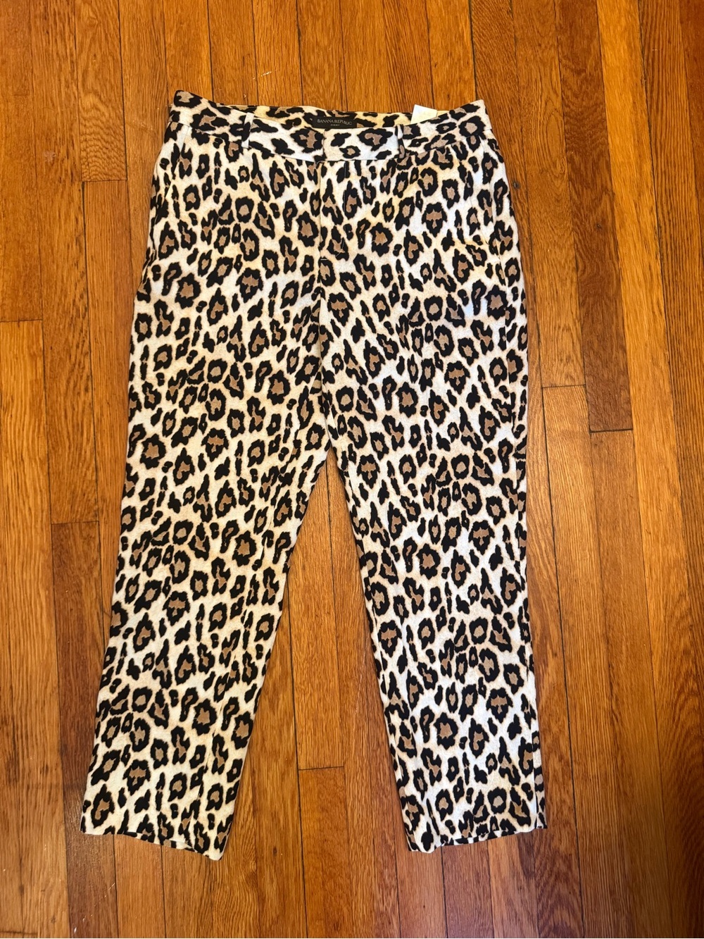 Banana Republic Avery Leopard Print Ankle Pants Size 8, NWOT